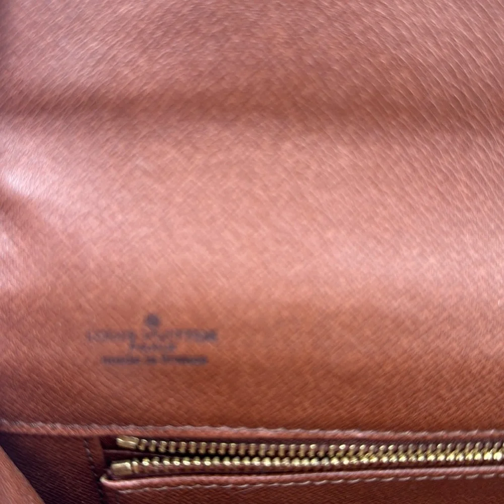 Louis Vuitton Pochette Dame Clutch